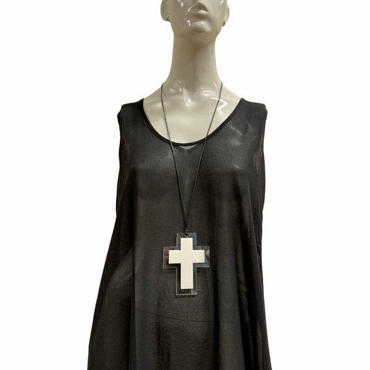 Z45 WHITE CROSS CLEAR EDGE NECKLACE