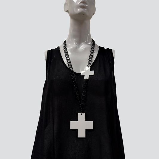 Z DOUBLE CROSS NECKLACE