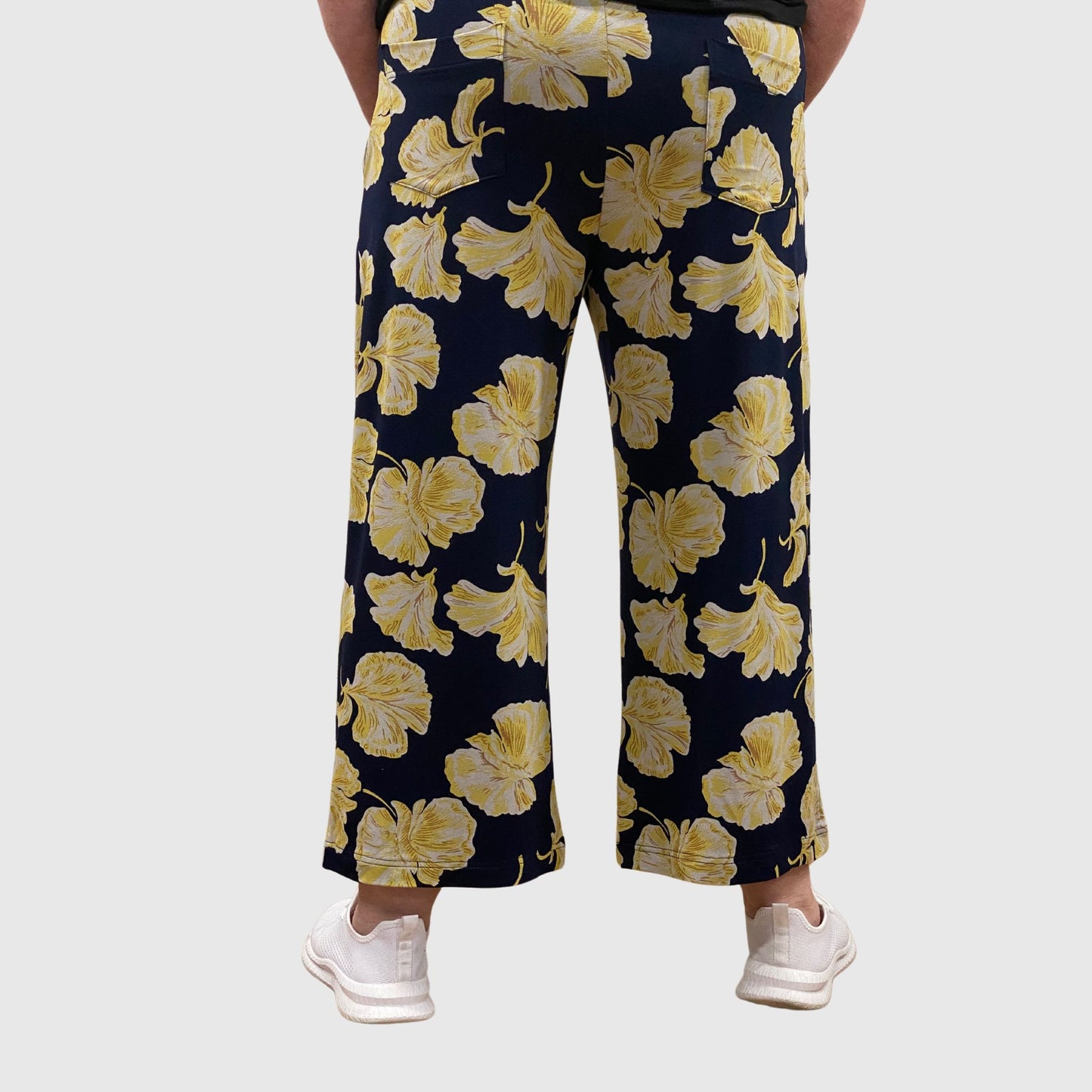 P1 FLOWER POCKET PANT