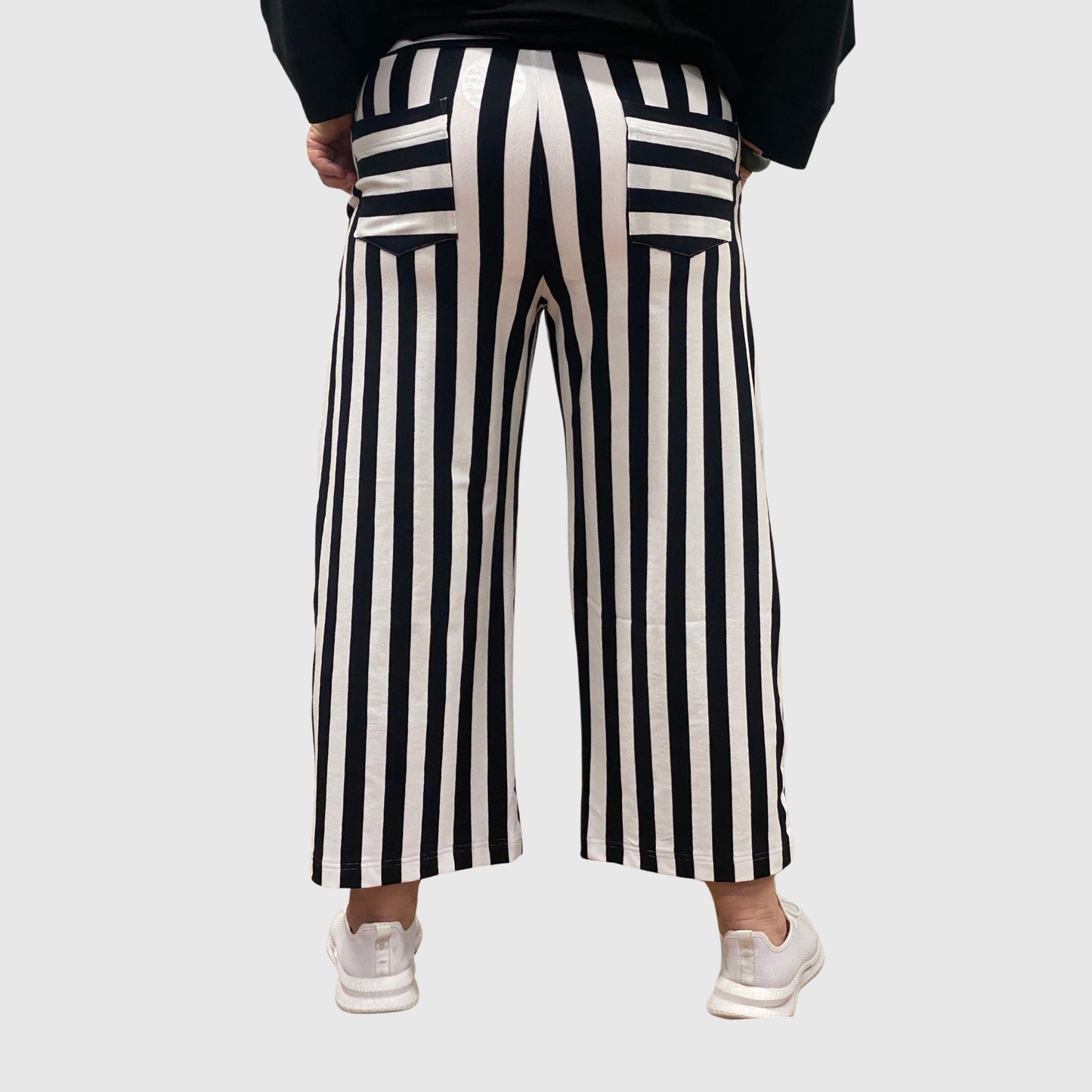 P1 BLACK STRIPE PANT